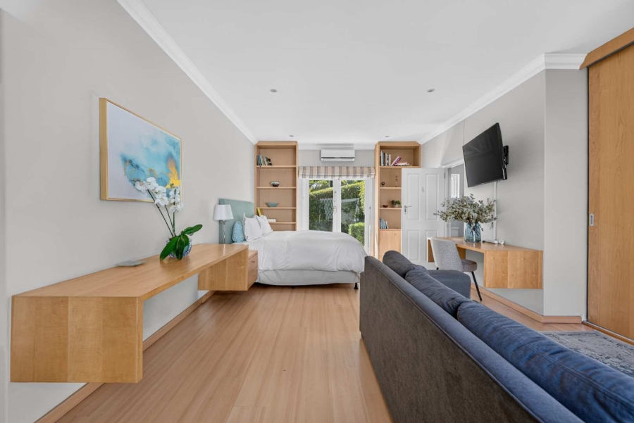 4 Bedroom Property for Sale in Camps Bay Western Cape